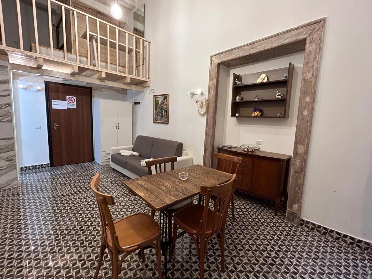 Tribunali Apartments ナポリ エクステリア 写真